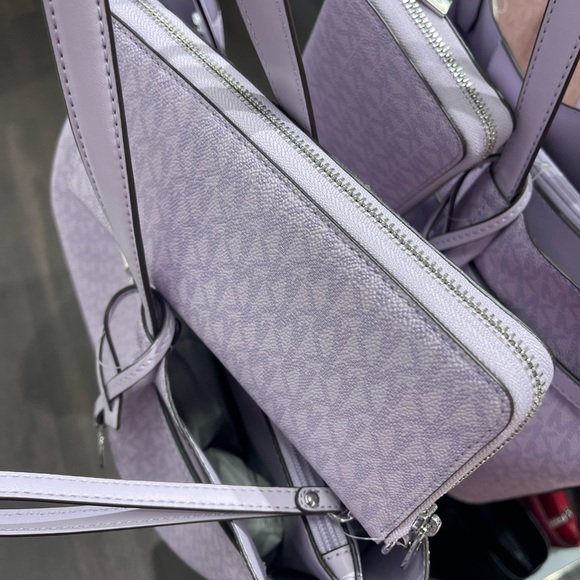 MICHAEL KORS Jet Set Large Signature Logo Continental Wallet Wristlet Lt Quartz - Picture 7 of 16